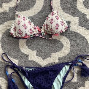 Victoria’s Secret bikini